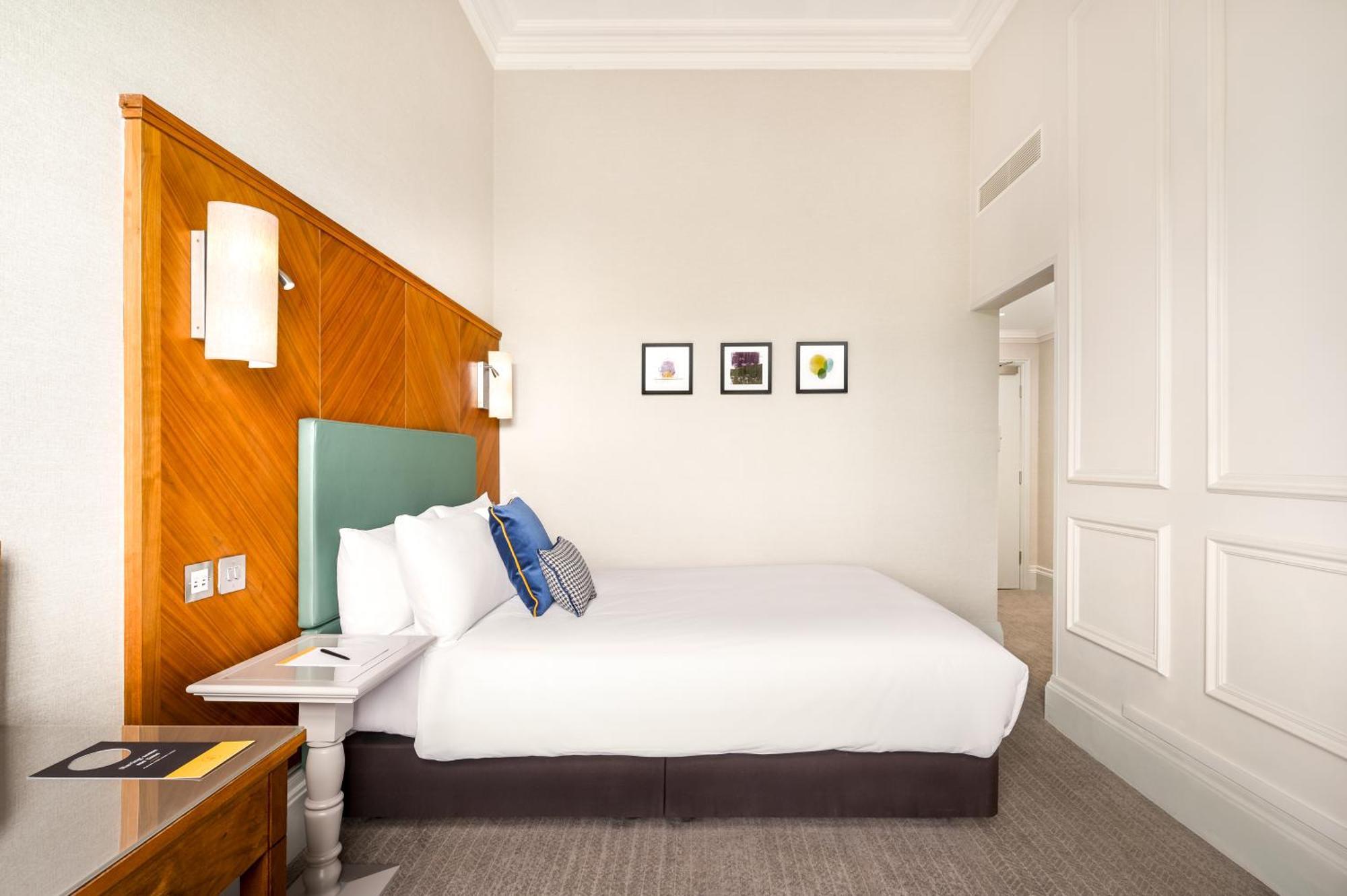 Voco Edinburgh - Royal Terrace By Ihg Hotel Bagian luar foto