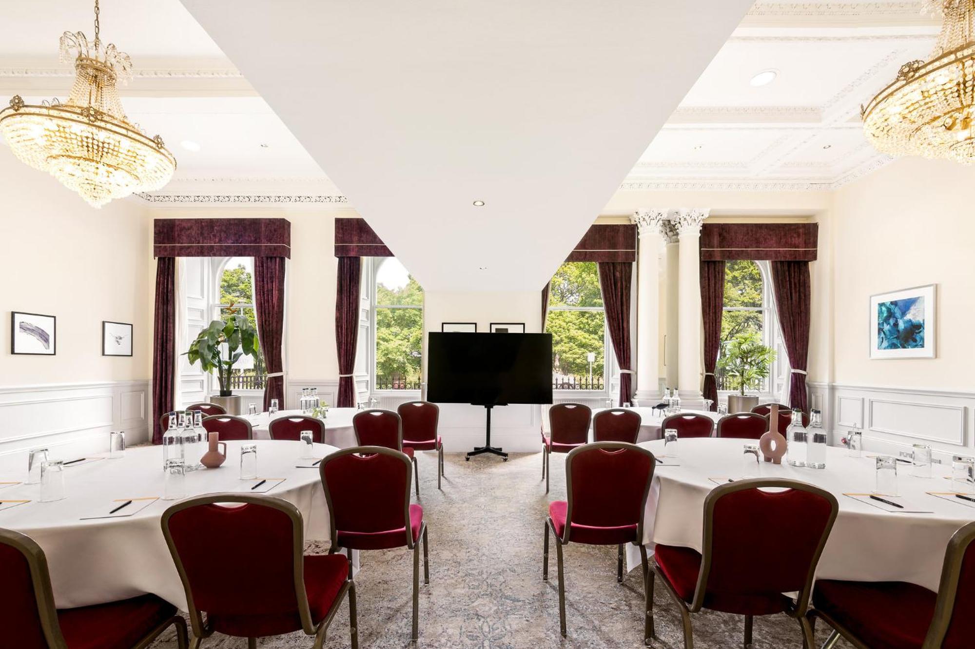 Voco Edinburgh - Royal Terrace By Ihg Hotel Bagian luar foto