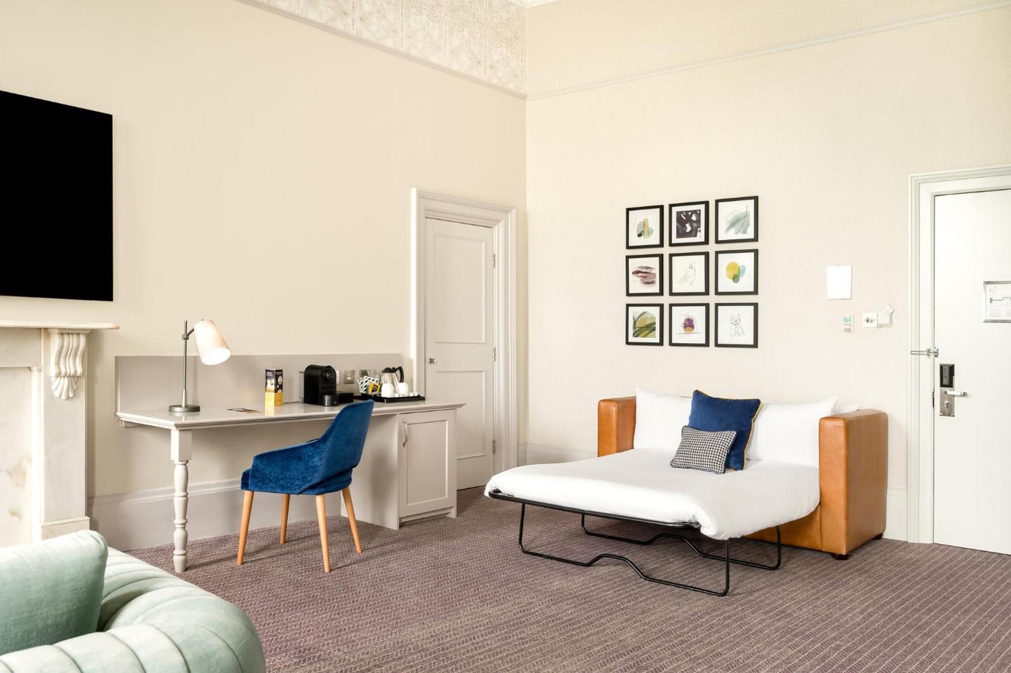 Voco Edinburgh - Royal Terrace By Ihg Hotel Bagian luar foto