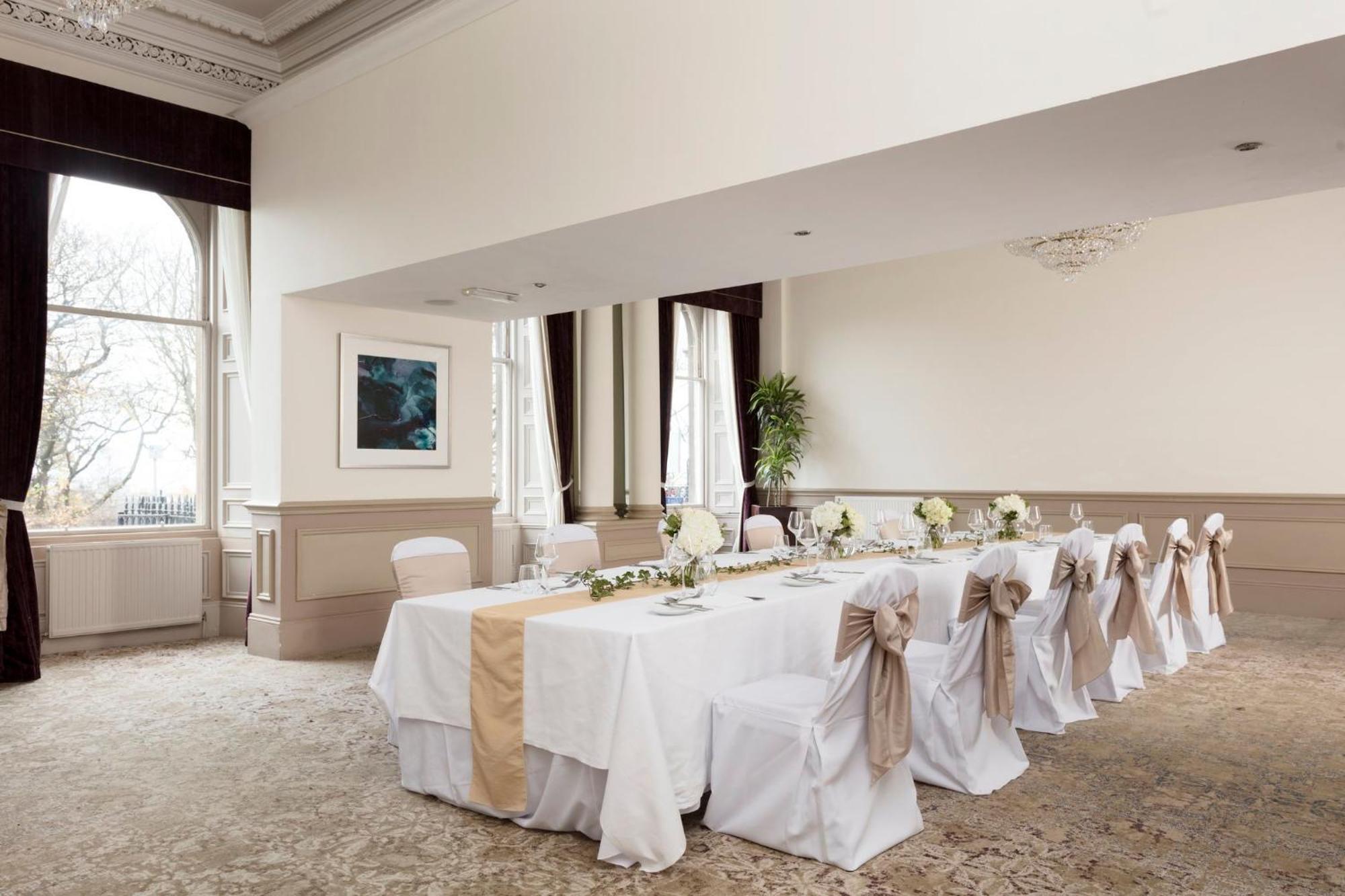 Voco Edinburgh - Royal Terrace By Ihg Hotel Bagian luar foto