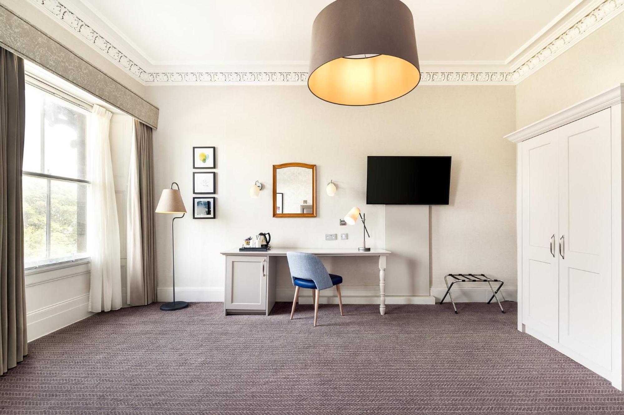 Voco Edinburgh - Royal Terrace By Ihg Hotel Bagian luar foto